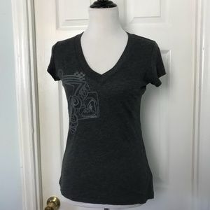 Roxy V-Neck T-Shirt. Size S